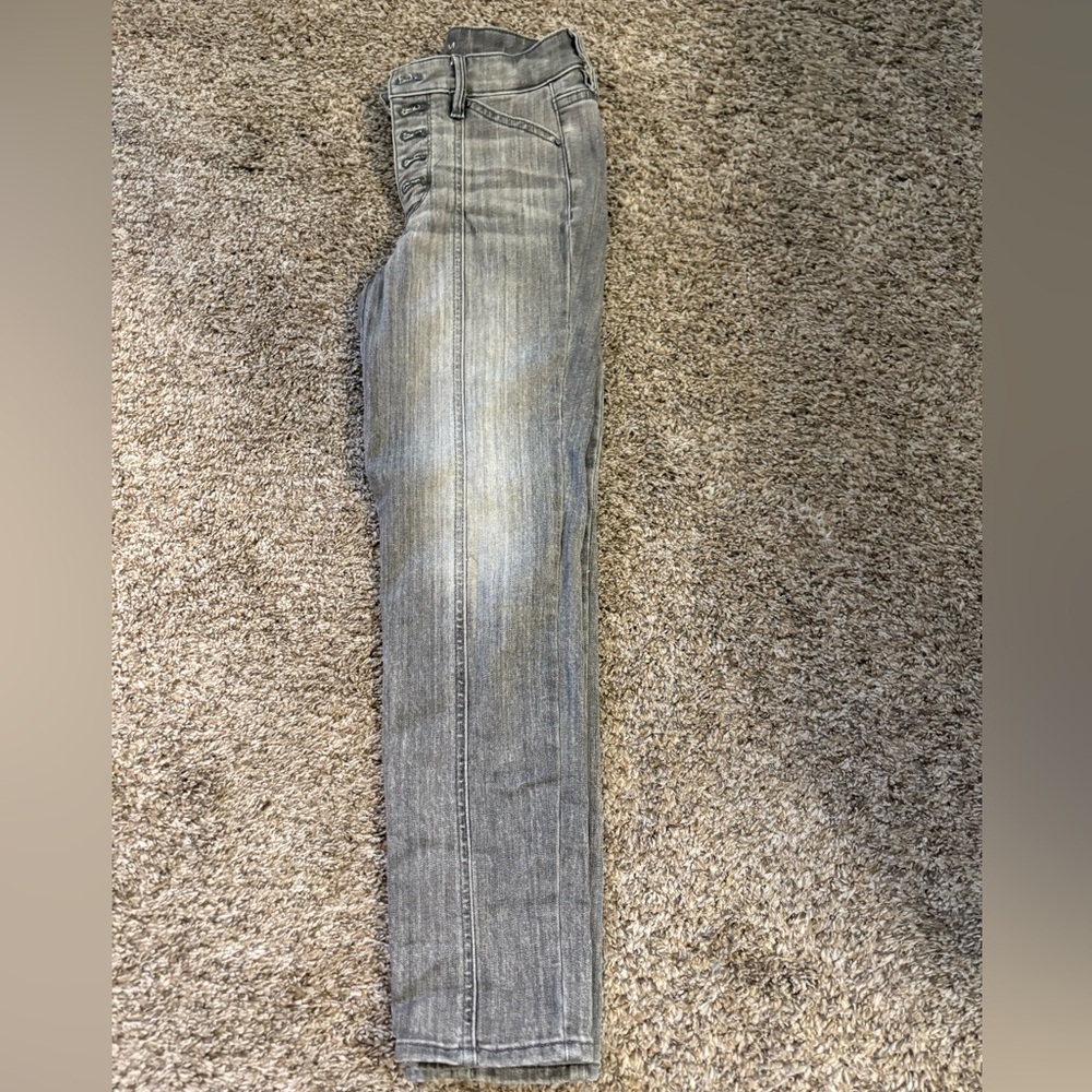 White House Black Market Slim Ankle Jean